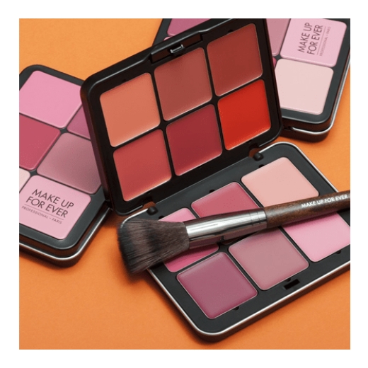 باليت احمر الخدود ألترا إتش دي - من ميك اب فور ايفر