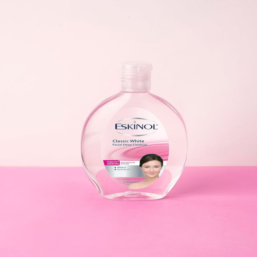 منظف منقي للوجه  العميق كلاسيك وايت لازالة الرؤوس السوداء- من ايسكينول